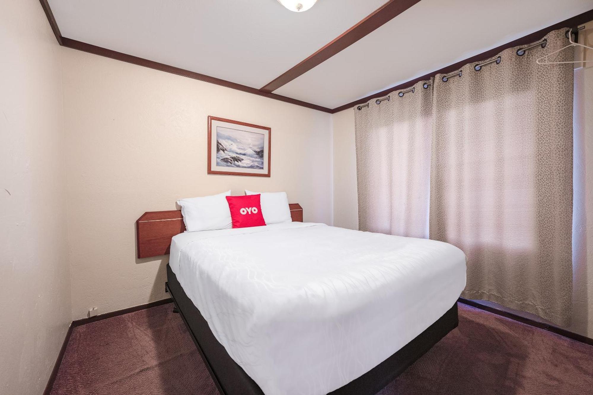 Oyo Hotel Portland Or Near Airport Грешам Екстериор снимка