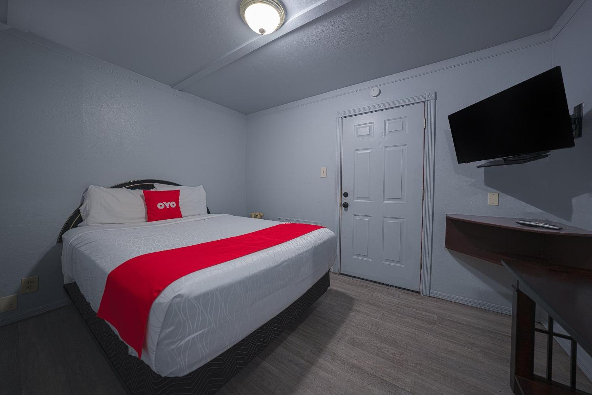 Oyo Hotel Portland Or Near Airport Грешам Екстериор снимка
