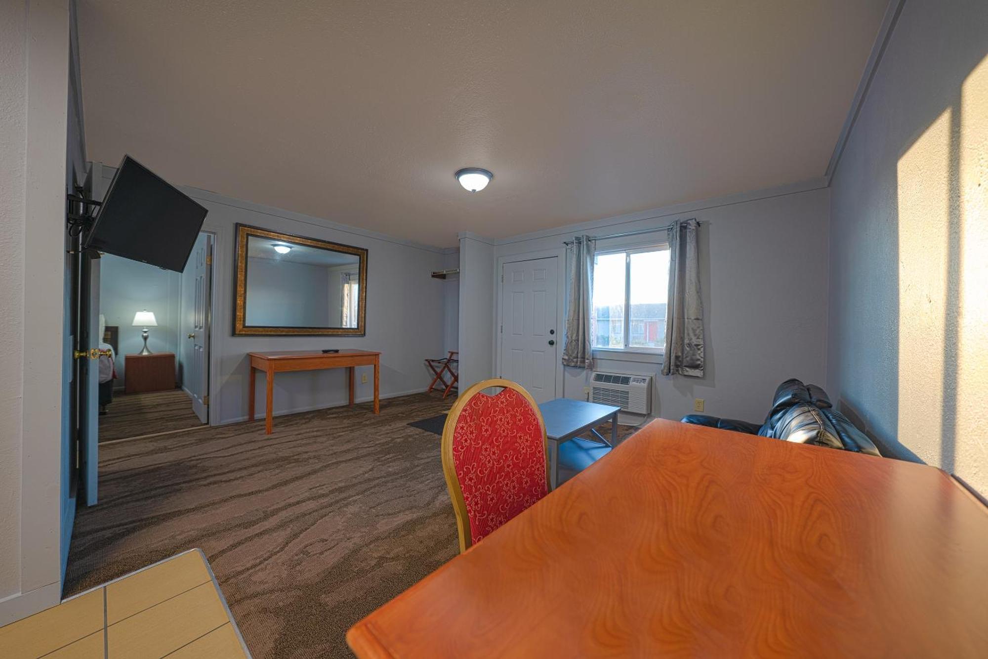 Oyo Hotel Portland Or Near Airport Грешам Екстериор снимка