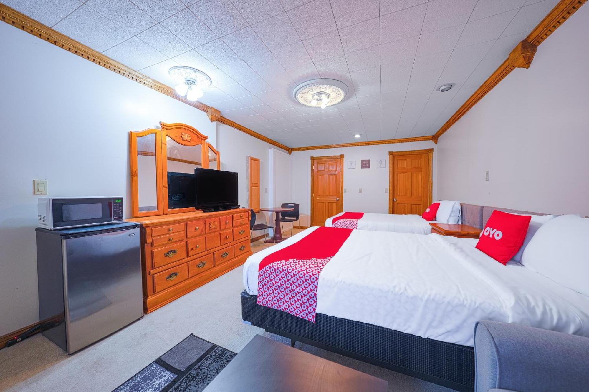 Oyo Hotel Portland Or Near Airport Грешам Екстериор снимка